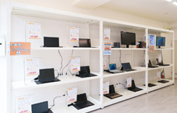 PCSKY店内イメージ